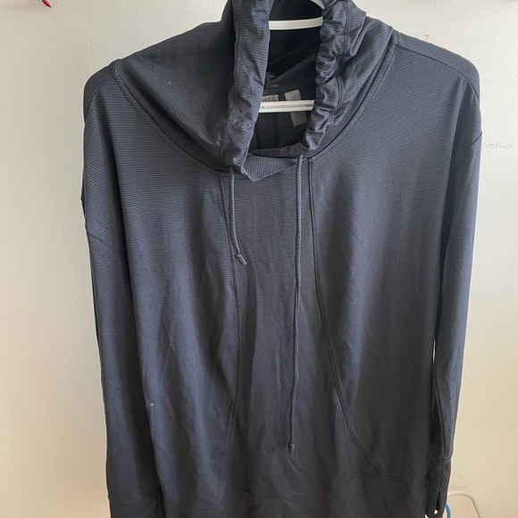 Zella yoga top with open back - Picture 6 of 7